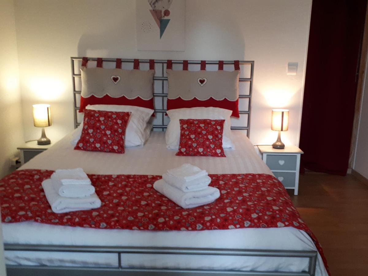 L'Aur~Elie Bed & Breakfast Lalinde Exterior foto